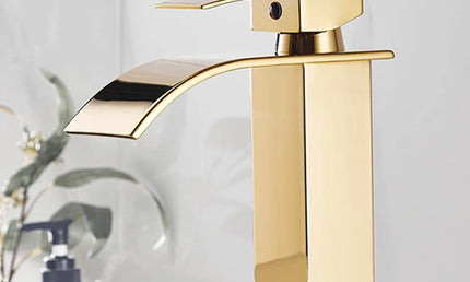 Baterie Lavoar Cascadă din Oțel Inoxidabil – Mixer Apă Caldă și Rece, Design Negru Modern