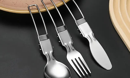 Set Tacâmuri Pliabile din Oțel Inoxidabil – 3 Piese pentru Camping și Călătorii