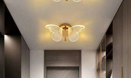 Aplica LED Fluture – Lumină Modernă Reglabilă pentru Dormitor și Interior