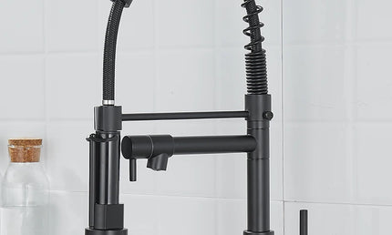 Baterie de bucătărie cu duș extractibil – design arc înalt, monocomandă