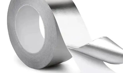 Bandă adezivă din folie de aluminiu