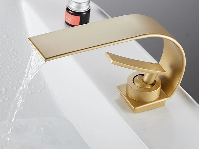 Baterie Lavoar Modernă – Mixer Apă Caldă și Rece, Flux Cascadă, Design Negru/Alb