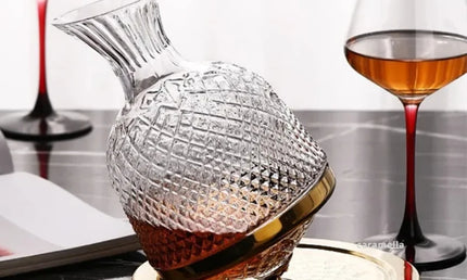 Decantor Rotativ Elegant din Cristal 1500ml